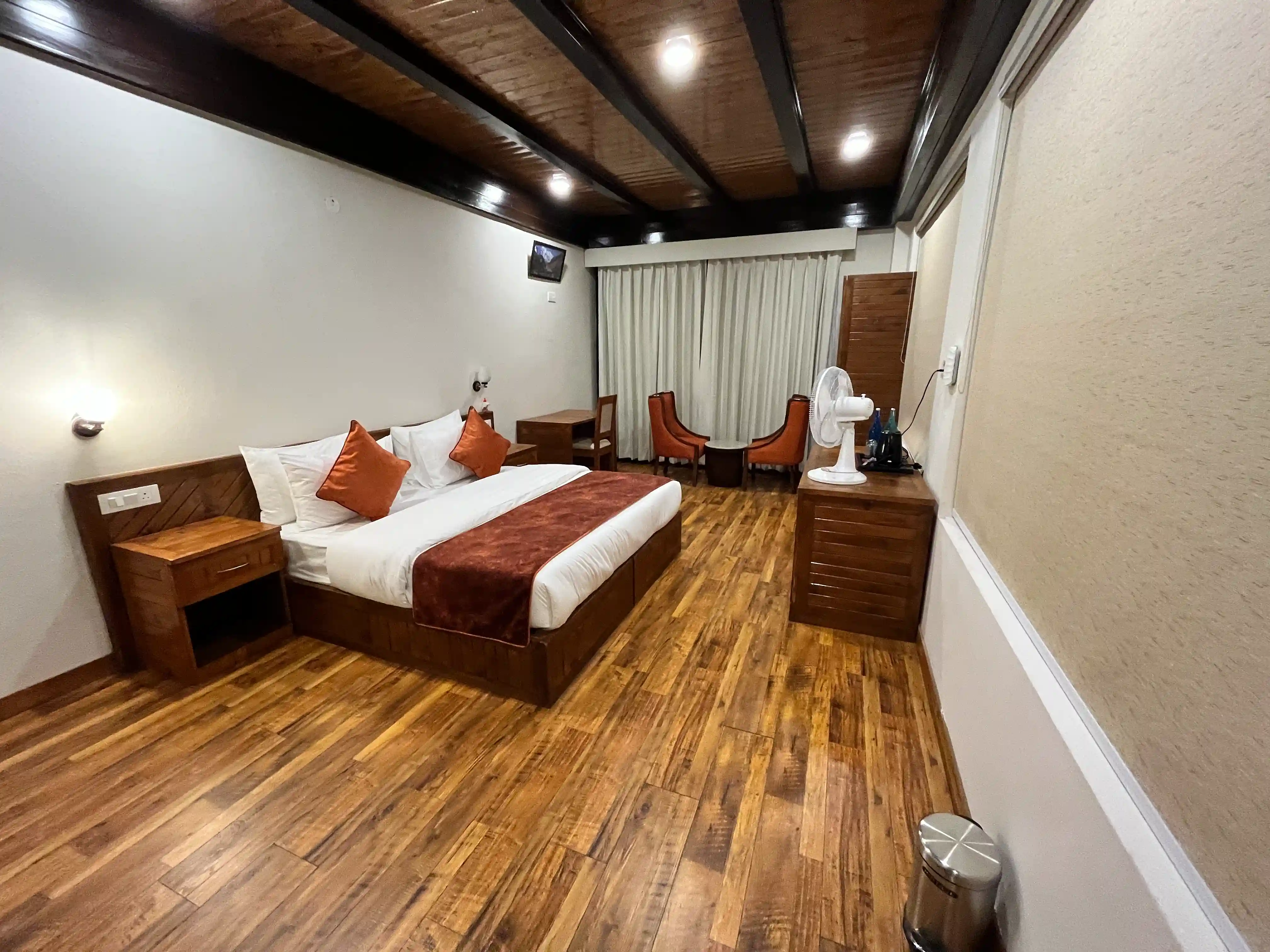 Deluxe Executive Rooms